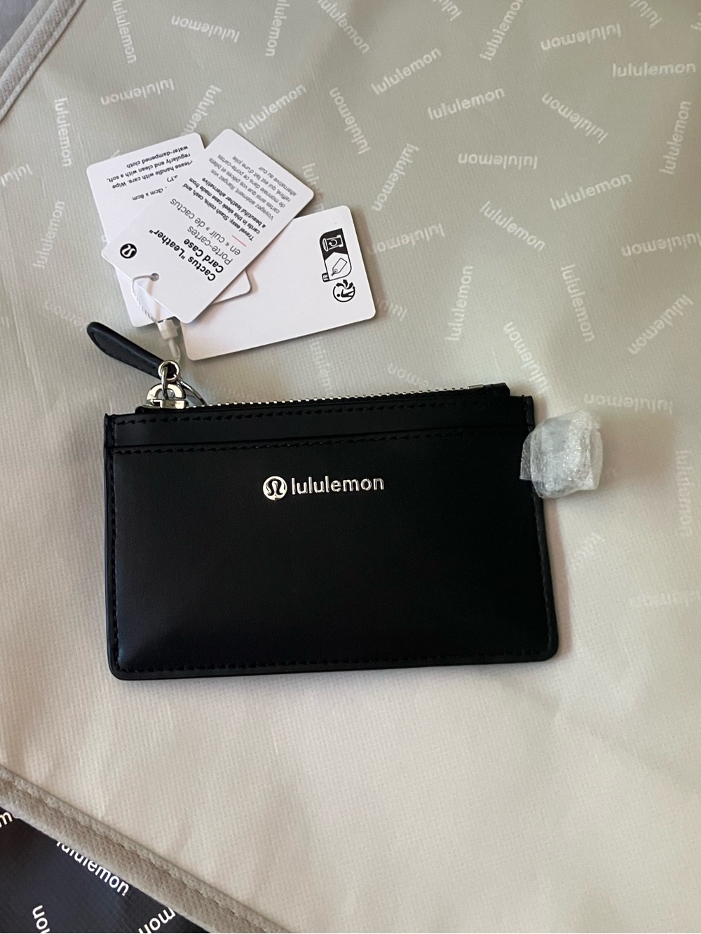 NWT Lululemon Cactus "Leather" Card Case, BLACK/SILVER